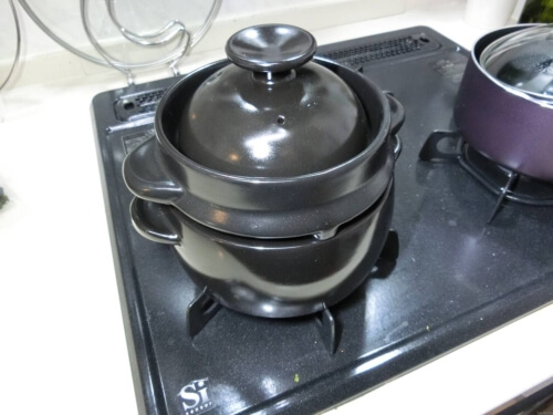 【自炊】土鍋で少量でも美味しいご飯を炊く「黒楽 かまどご飯釜」